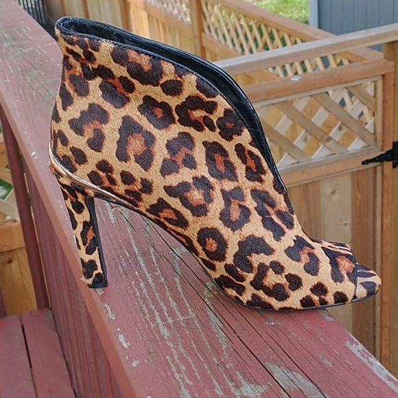 boots - Picture 3 of 5